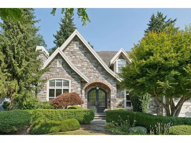 14185 33 AVENUE, Surrey, British Columbia V4P3M1