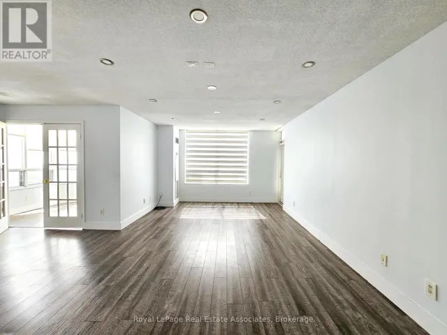 2425 - 25 KINGSBRIDGE GARDEN CIRCLE, Mississauga (Hurontario), Ontario L5R4B1