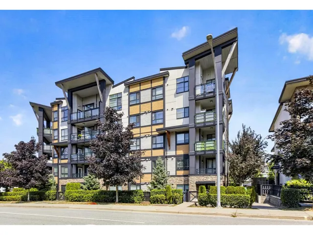 218 20829 77A AVENUE, Langley, British Columbia V2Y0Y5