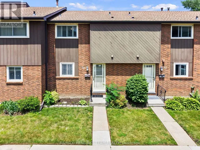 20 - 64 FORSTER STREET, St. Catharines (Vine/Linwell), Ontario L2N6T5