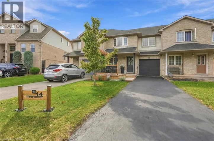 14 KENYON Crescent, Grimsby, Ontario L3M5P4
