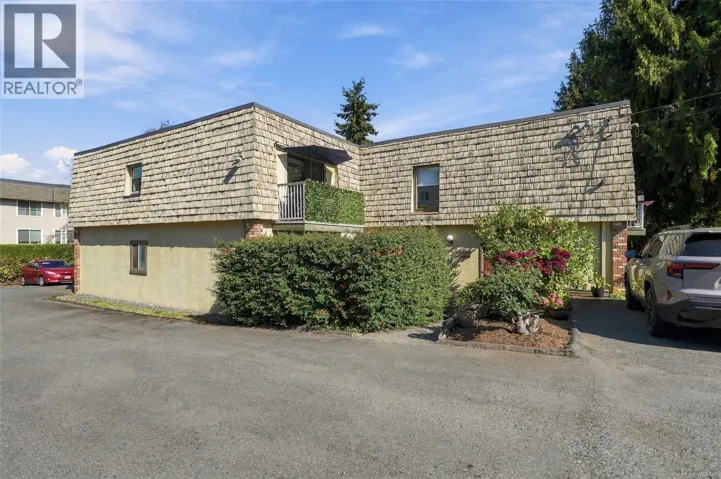 6 129 Sixth Ave E, Qualicum Beach, British Columbia V9K1R2