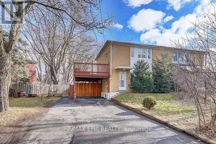 274 TAYLOR MILLS DRIVE N, Richmond Hill (Crosby), Ontario L4C2T9
