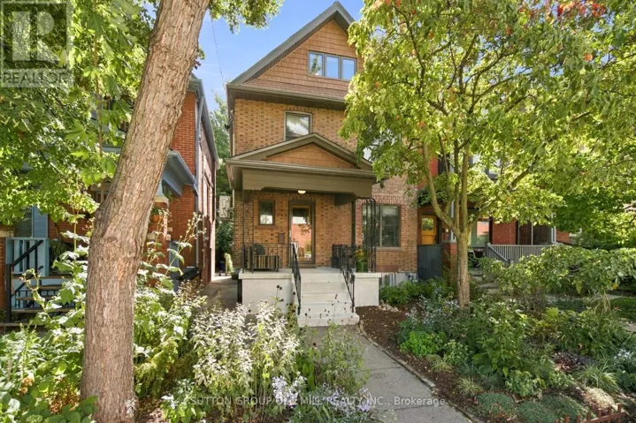 245 ST JOHNS ROAD, Toronto (Junction Area), Ontario M6P1V3