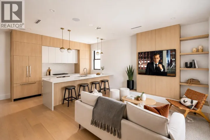 2 4828 ALBERT STREET, Burnaby, British Columbia V5C2H3