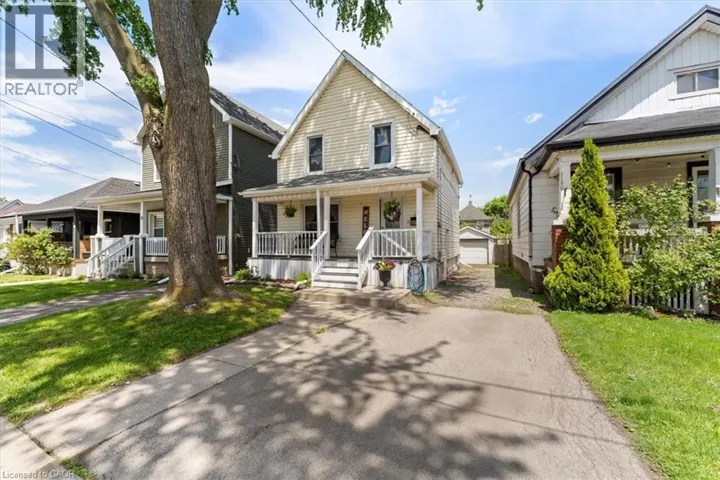 17 CRAIGMILLER Avenue, Hamilton, Ontario L8L3H9