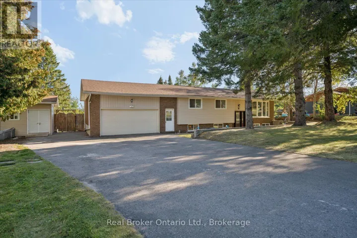 210 PATRICIA CRESCENT, Selwyn, Ontario K9J6X3