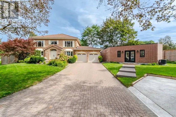 36 INGLENOOK COURT, Whitby (Pringle Creek), Ontario L1R1H1