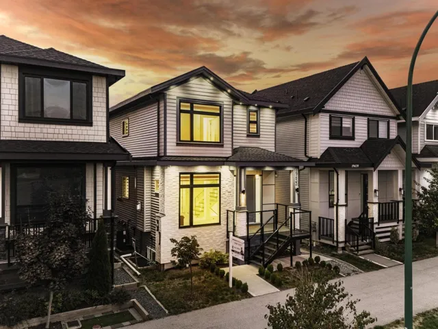 19433 70 AVENUE, Surrey, British Columbia V4N1N2