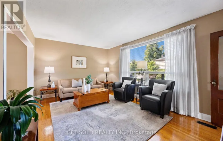 25 ALLENBY AVENUE, Toronto (Elms-Old Rexdale), Ontario M9W1S5