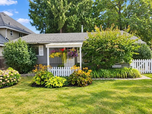 2320 153A STREET, Surrey, British Columbia V4A4R5