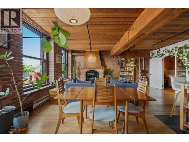 305 41 ALEXANDER STREET, Vancouver, British Columbia V6A1B2
