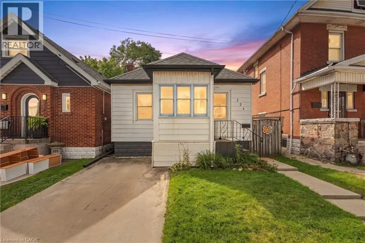 524 ROXBOROUGH Avenue, Hamilton, Ontario L8H1R4