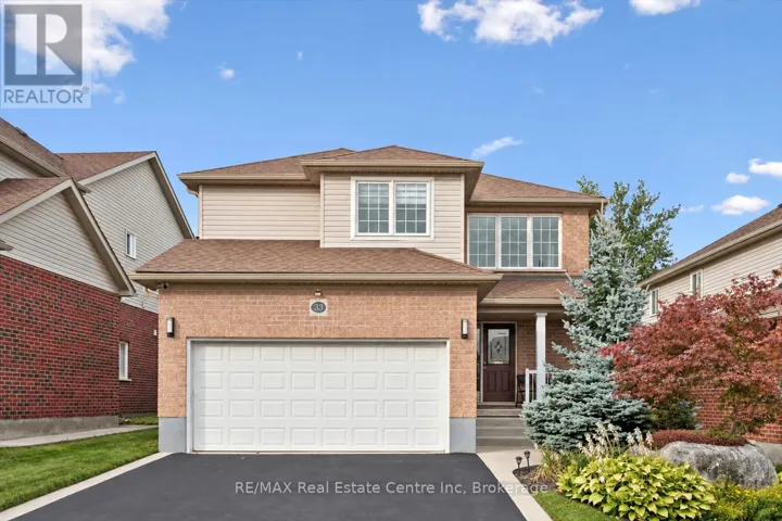 33 WASHBURN DRIVE, Guelph (Grange Road), Ontario N1E0B6