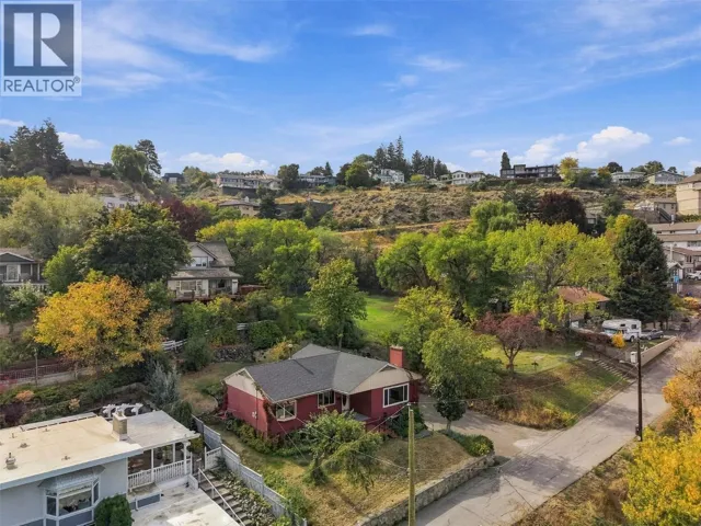 211 Connaught Road, Kamloops, British Columbia V2C1G5