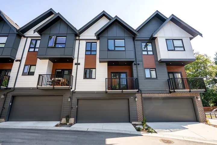 7 1959 165A STREET, Surrey, British Columbia V3Z1K3