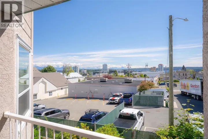 305 240 Milton St, Nanaimo, British Columbia V9R2K6