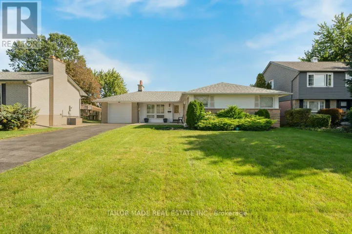 22 GREYSTONE CRESCENT, Brampton (Brampton South), Ontario L6Y2B3