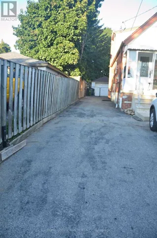 BSMT - 1001 PHARMACY AVENUE, Toronto (Wexford-Maryvale), Ontario M1R2G5