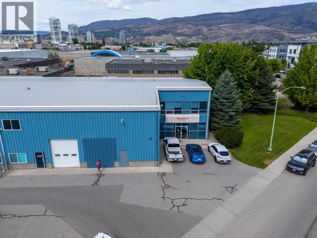 1025 Trench Place Unit# 101&102, Kelowna, British Columbia V1Y9Y4