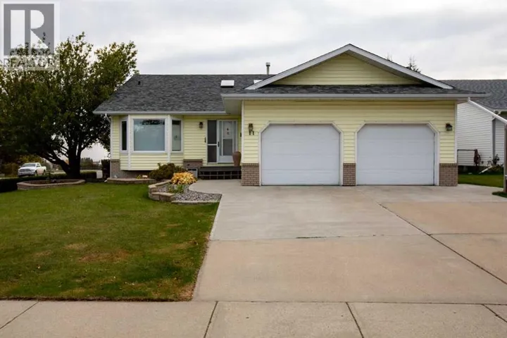 11 Maple Place, Crossfield, Alberta T0M0S0