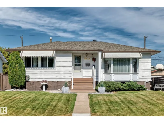 8816 131A AV NW, Edmonton, Alberta T5E0X2
