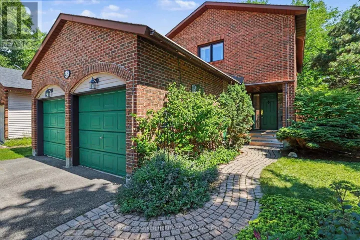 45 SHADETREE CRESCENT, Ottawa, Ontario K2E7R3