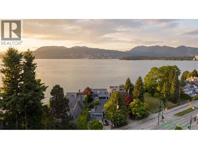 2711 POINT GREY ROAD, Vancouver, British Columbia V6K1A4