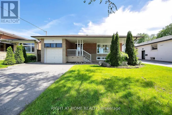 BASEMENT - 19 WALL AVENUE, Toronto (Humberlea-Pelmo Park), Ontario M9N2N6