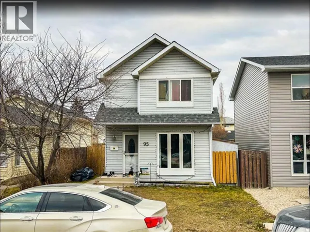 95 Castlegreen Close NE, Calgary, Alberta T3J1Y6