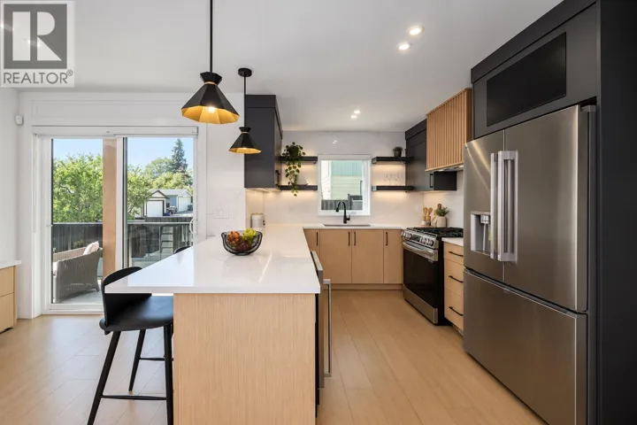 104 314 NELSON STREET, Coquitlam, British Columbia V3K4N3
