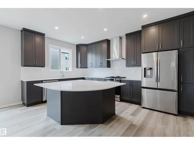 1523 206 ST NW, Edmonton, Alberta T6M2X6