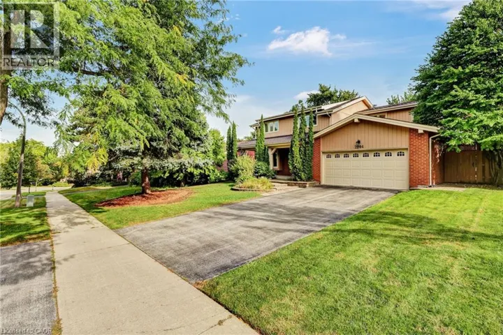 2284 MANSFIELD Drive, Burlington, Ontario L7P3J4