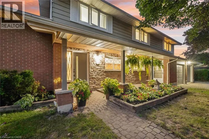 19 CHRISTINE Crescent, Kitchener, Ontario N2B2M2