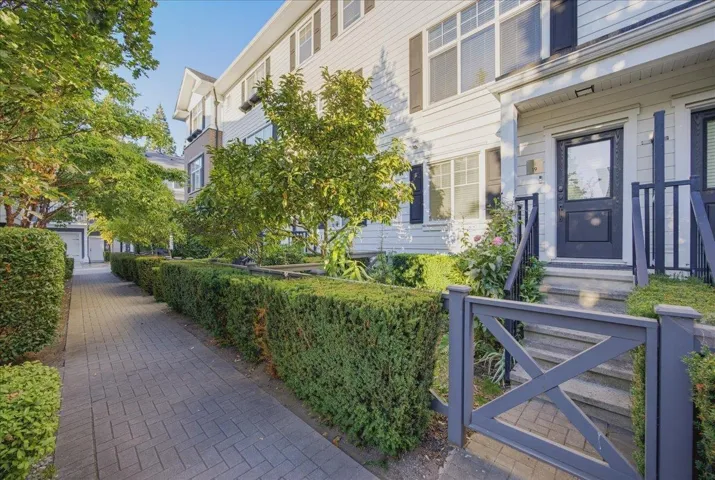 19 16458 23A AVENUE, Surrey, British Columbia V3Z0L9