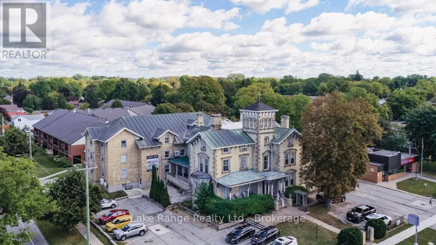 255 DURHAM STREET, Kincardine, Ontario N2Z2X9