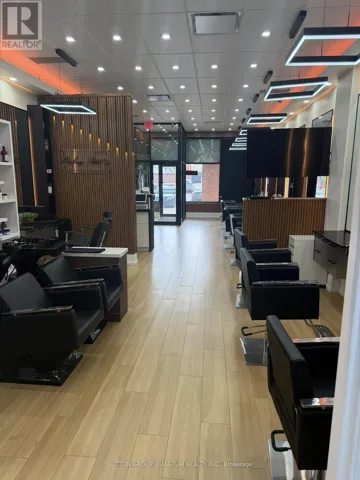 117 CROSS AVENUE, Oakville (QE Queen Elizabeth), Ontario L6J2W7