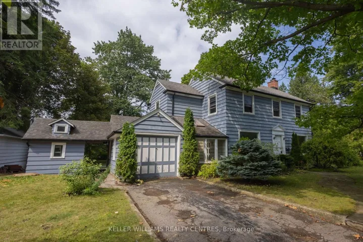 34 COUSINS DRIVE, Aurora (Aurora Village), Ontario L4G1B4