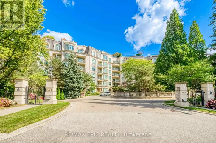 211 - 7071 BAYVIEW AVENUE, Markham (Bayview Glen), Ontario L3T7Y8