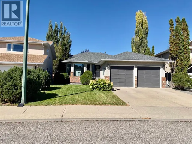18 Heritage Close W, Lethbridge, Alberta T1K6R9