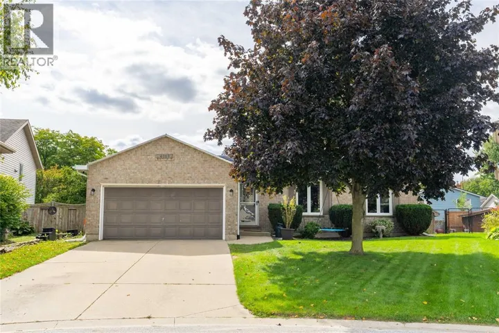 4069 Pine STREET, Petrolia, Ontario N0N1R0