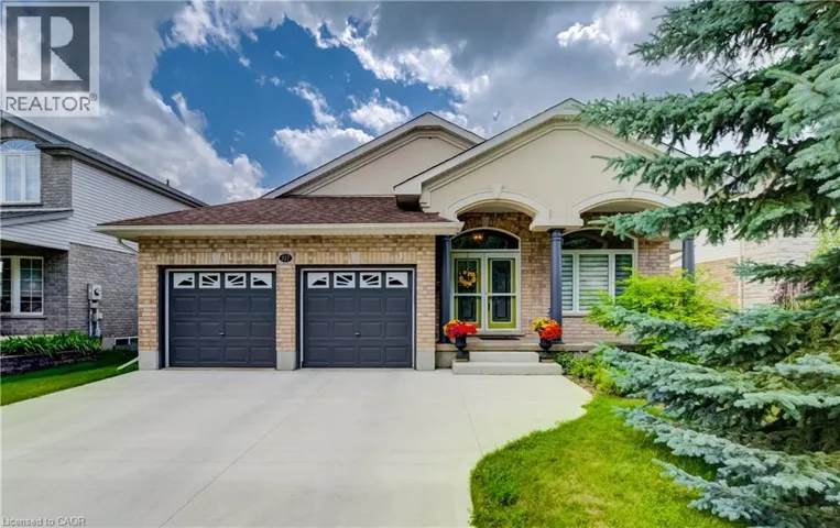517 STARBOARD Crescent, Waterloo, Ontario N2K4G5