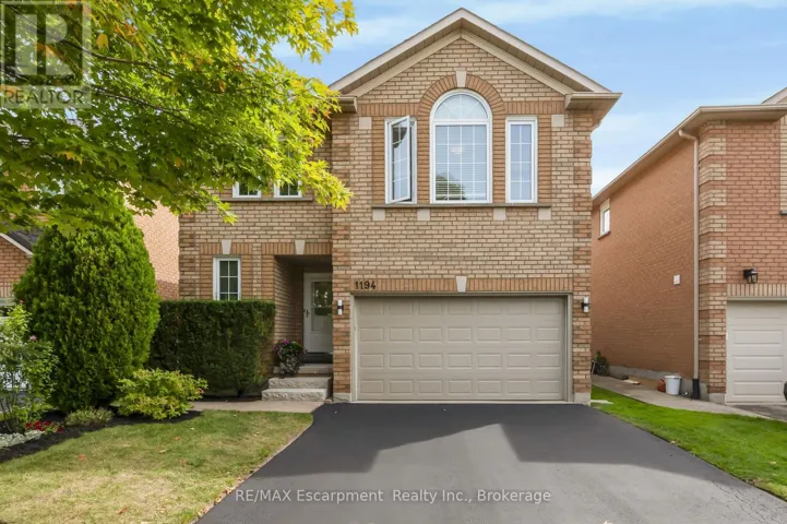 1194 OLD OAK DRIVE, Oakville (WT West Oak Trails), Ontario L6M3K7