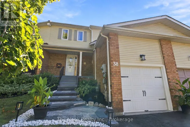 38 GALBRAITH COURT, Clarington (Bowmanville), Ontario L1C4P5