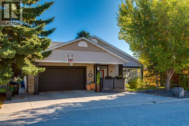 28 Patterson Rise SW, Calgary, Alberta T3H2E4