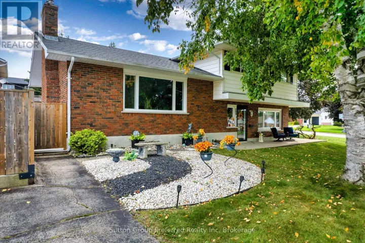 260 FERNCREST ROAD, Woodstock (Woodstock - North), Ontario N4S7S7