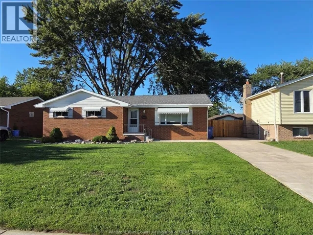 399 ST. PETER STREET, Lakeshore, Ontario N8L0N3