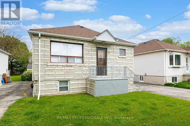 11 STOCK AVENUE, Toronto (Islington-City Centre West), Ontario M8Z5C3
