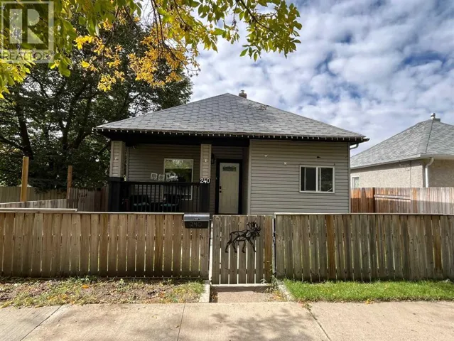 240 20 Street N, Lethbridge, Alberta T1H3M7