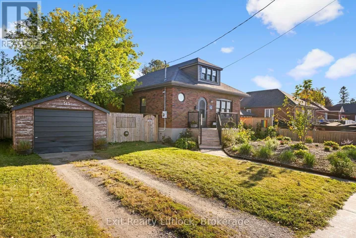 545 BRAIDWOOD AVENUE, Peterborough (Otonabee Ward 1), Ontario K9J1V9